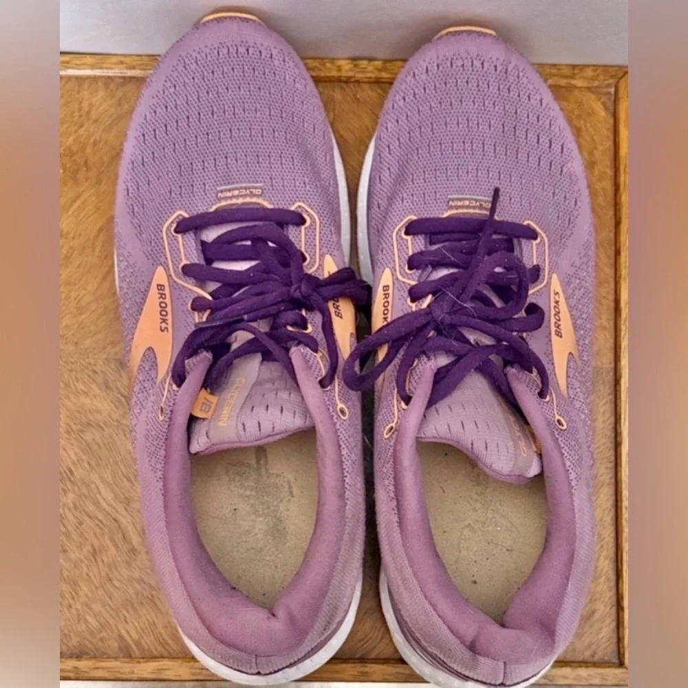 Brooks Women's Purple and Peach Glycerin 18 Running Shoes Size 10.5